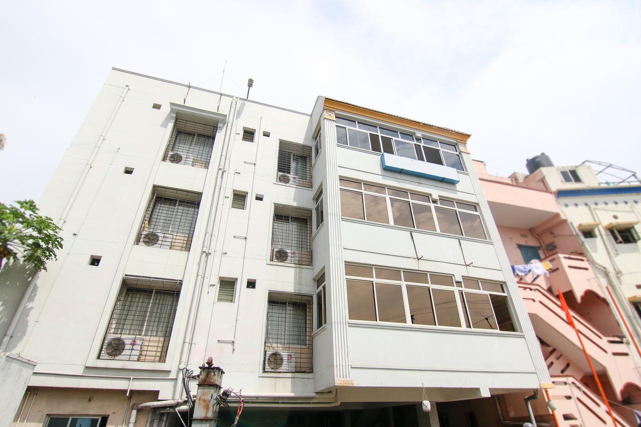 Oyo 9207 Chakri Guest House فيساخاباتنام المظهر الخارجي الصورة