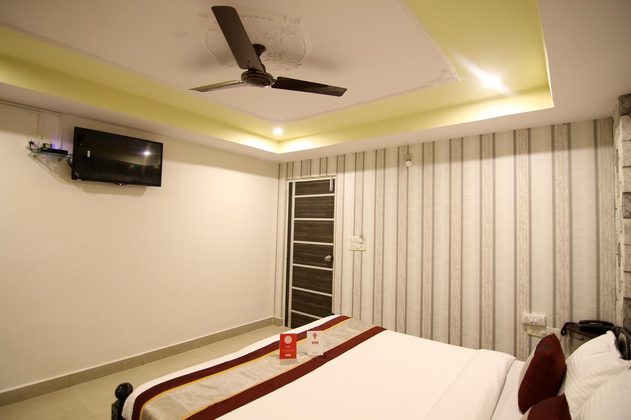 Oyo 9207 Chakri Guest House فيساخاباتنام المظهر الخارجي الصورة