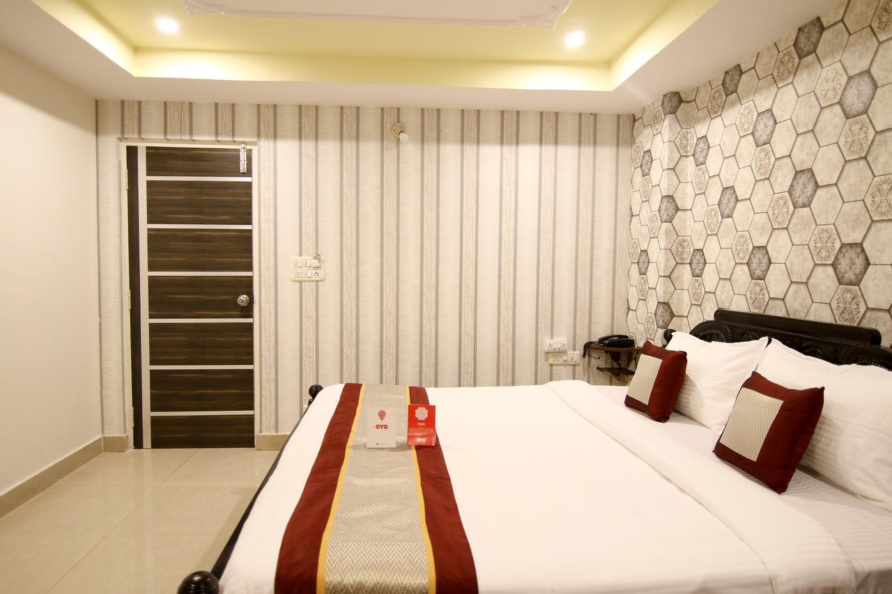 Oyo 9207 Chakri Guest House فيساخاباتنام المظهر الخارجي الصورة
